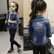 Quần áo cao bồi cho bé gái 5 mùa thu và mùa đông cho bé Áo len Hàn Quốc 7 bé gái Áo ngắn 9 Áo khoác denim trẻ em lớn