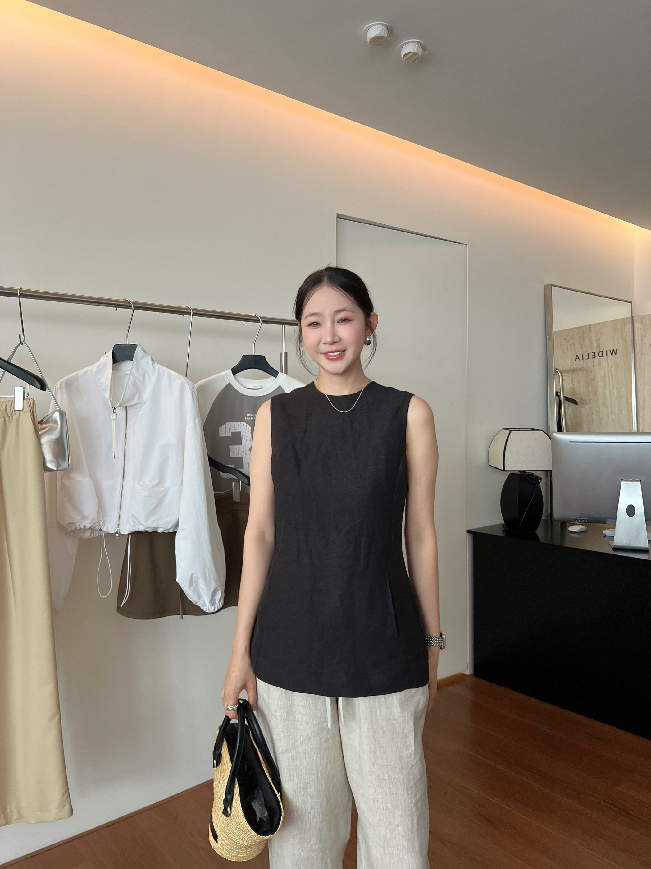 WIDELIA элегантная блузка с разрезом женская 2025 лето минималистичная универсальная приталенная без рукавов майка