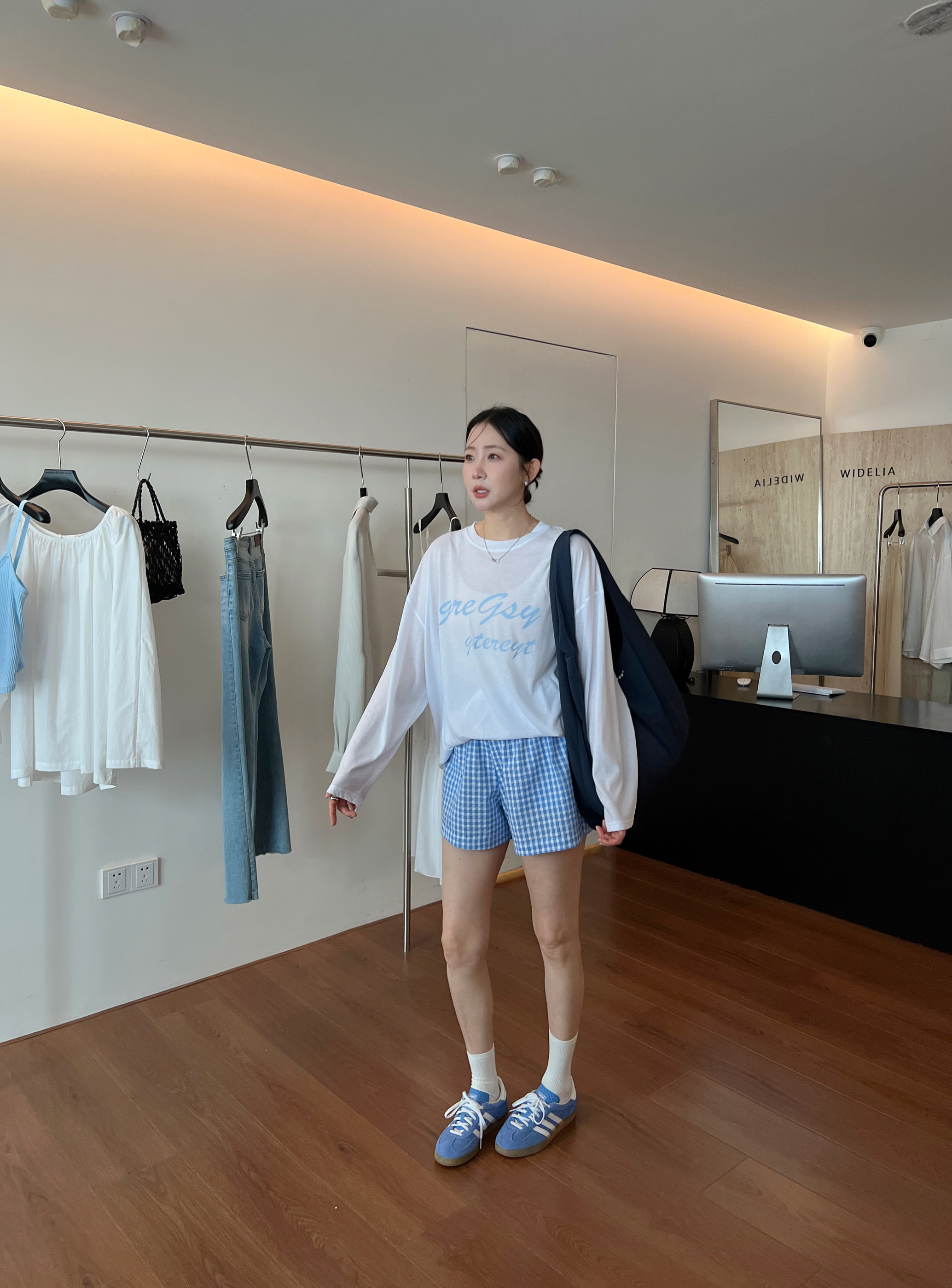 widelia повседневная рубашка с длинными рукавами с защитой от солнца женская 2025 лето свободная ленивый стиль полупрозрачная футболка с буквенным принтом