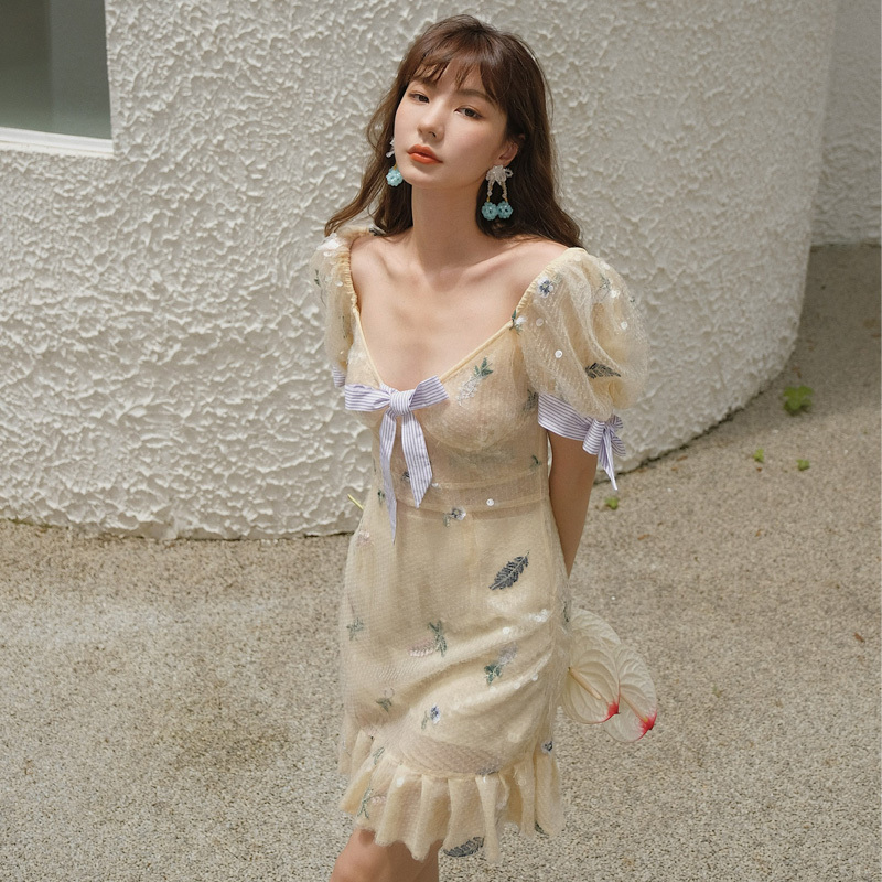[in Stock] Designer Brand Sleepoversleep Sequin Embroidered Floral Dress