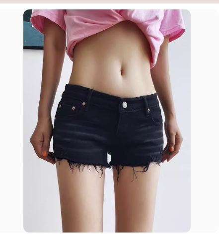 European and Korean Style Black Frayed Low-Waist Denim Shorts for Women 2026 Summer New Elastic Slim Fit Plus Size Sexy Hot Pants