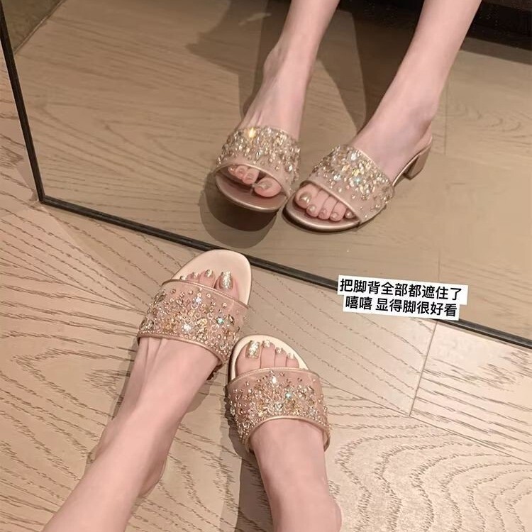 2026 New Summer Style Sandals with Rhinestones and Sequins, One-Strap Slippers with Chunky Heels, Open-Toe Non-Slip Sandals for Women 2026 New Summer Style Sandals with Rhinestones and Sequins, One-Strap Slippers with Chunky Heels, Open-Toe Non-Slip Sandals for Women