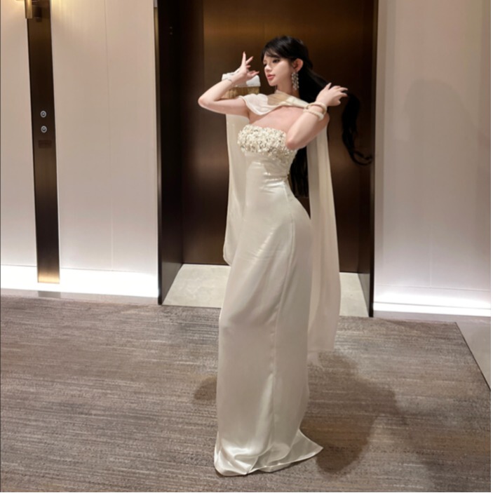 Light Luxury and Elegant White Tube Top Dress for Women, Summer Sleeveless High-Waisted Heavy Sequin Slimming and Elegant Formal Dress
