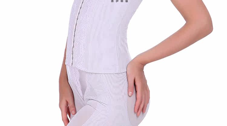 Corset luxueux en soie - Ref 681931 Image 30