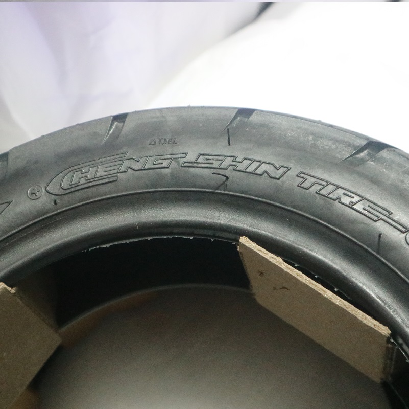 Xe máy Gwangyang nguyên bản lốp mới Jin Lifeng Li di chuyển Li ma thuật mới sắc sảo lốp nguyên bản 100/90/10 - Lốp xe máy lốp xe máy thồ