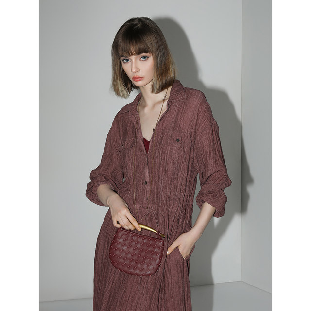 Pre-sale COCOBELLA ຊຸດກະໂປງທີ່ເຮັດດ້ວຍຫນາແຫນ້ນສໍາລັບແມ່ຍິງ commuting shirt dress with suspender skirt FR0019
