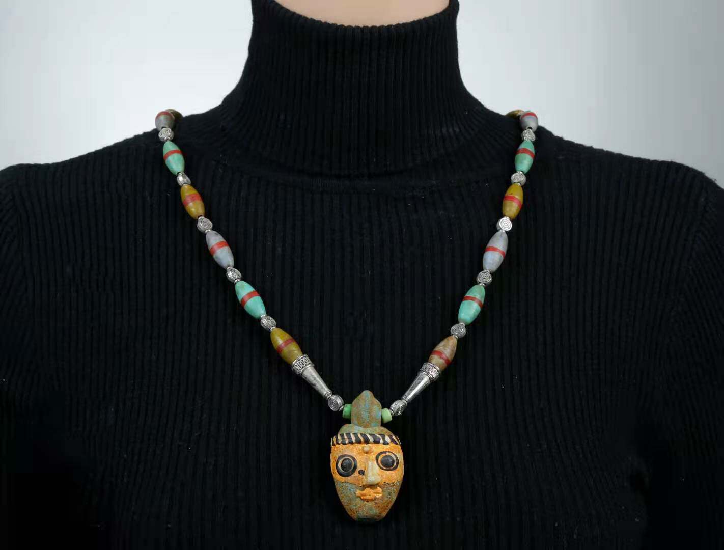 Phoenician Ancient French Glass Jewelry Live Room Special Shooting Link Personality Fashion Flamboyant Buddhist Seven Treasures One of the Transporters