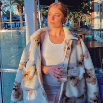 2021 Winter long sleeve lapel loose Street European and American big brand fan cartoon bear pocket hairy thick coat women