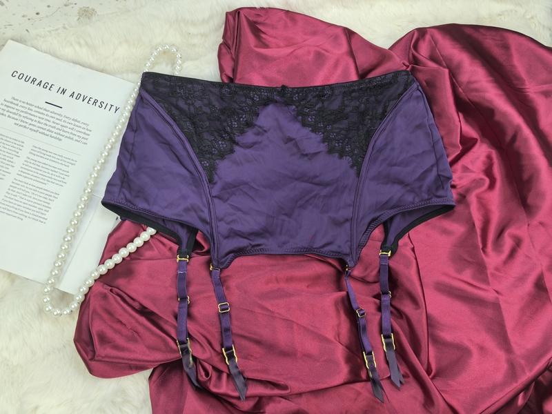 [Premium Goods] High-End Purple European and American Style Plus-Size Sexy Garter Belt, Original Export Stockings, Non-Slip Stocking Clips, Metal Clips