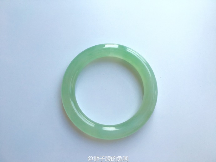 (Already married) Laokenggao ice species, tender and sweet with sunny green positive circle round emerald bracelet full of jelly