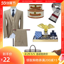 Modern Nordic Prototype Board Room Wardrobe Clothes Closet Clothes Cloakroom Adornment Clothes Hat Bag of shoes Prop Hem