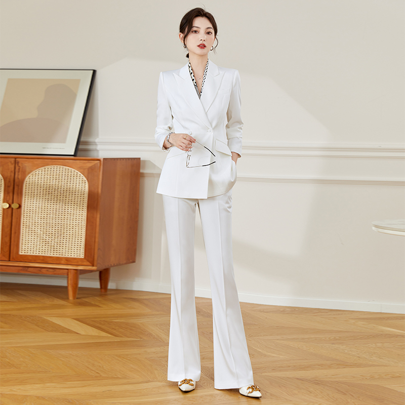 White Blazer for Women, Oversized Suit with a High-End Feel, Professional Attire, Workwear, Formal Suit, Office Style, Mature Look White Blazer for Women, Oversized Suit with a High-End Feel, Professional Attire, Workwear, Formal Suit, Office Style, Mature Look