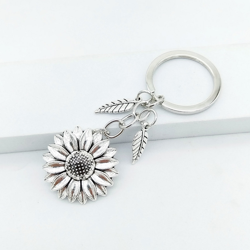 No Cross-Border Hits, Sunflower Keychain Pendant, Fashionable and Versatile Key Chain Ornament, Creative Small Gift