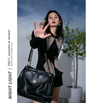 Luminous vintage magogue oversize sweater women 2021 fall new soft glutinous loose round collar casual knit cardiovert