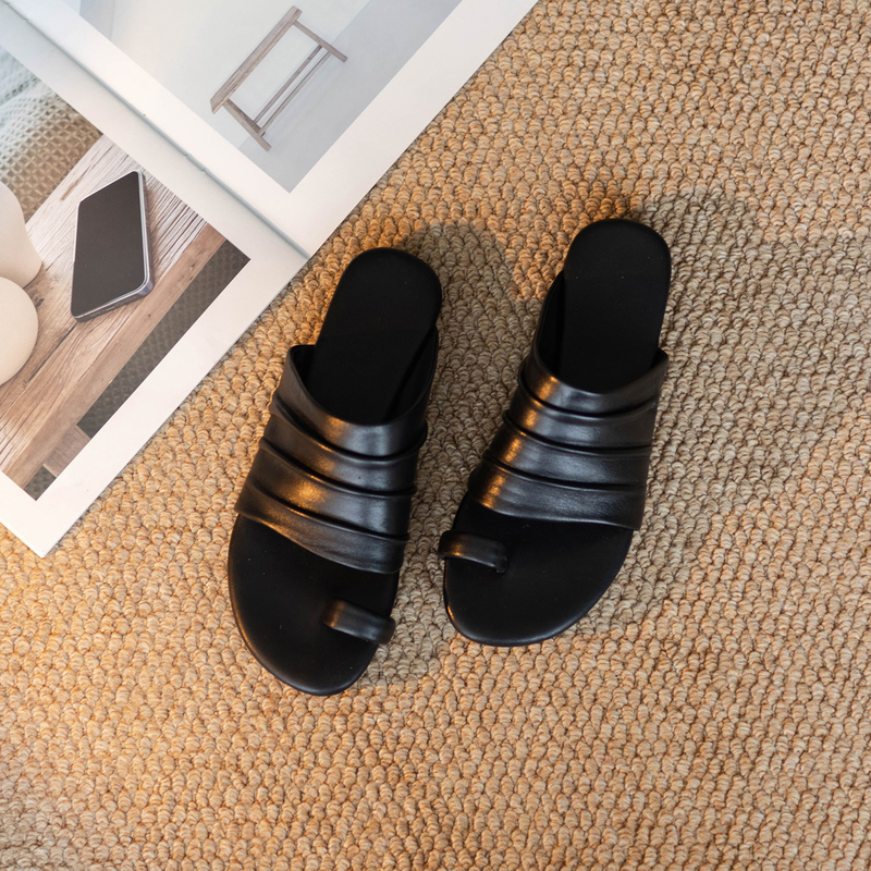Sheemandy Women's Slippers Made of First-Layer Cowhide, 2026 Summer New Style, Open-Toe Flat Sandals for Outdoor Wear Sheemandy Women's Slippers Made of First-Layer Cowhide, 2026 Summer New Style, Open-Toe Flat Sandals for Outdoor Wear