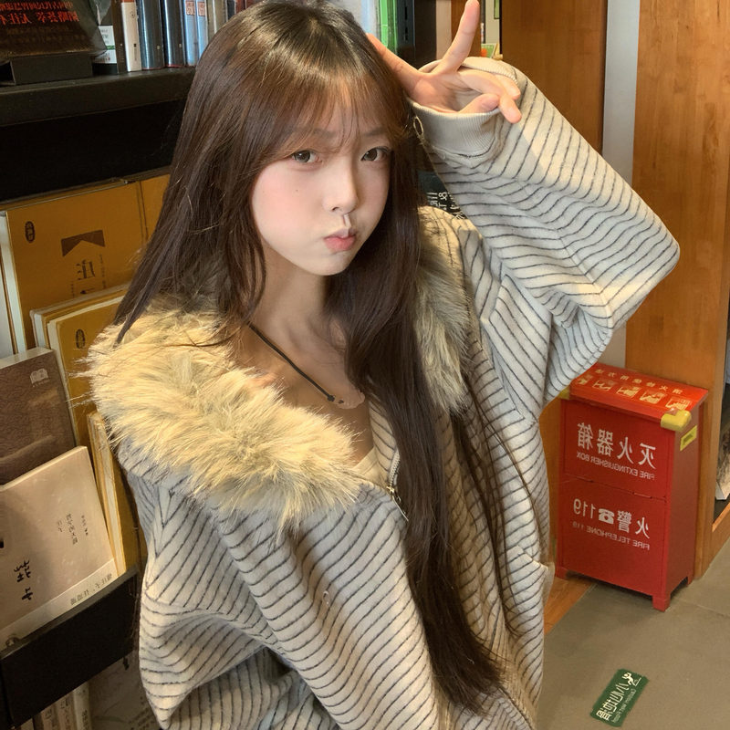 American Retro Striped Large Fur Collar Cardigan Hooded Sweatshirt for Women, Spring and Autumn 2026 New Loose Trendy Brand Zipper Jacket