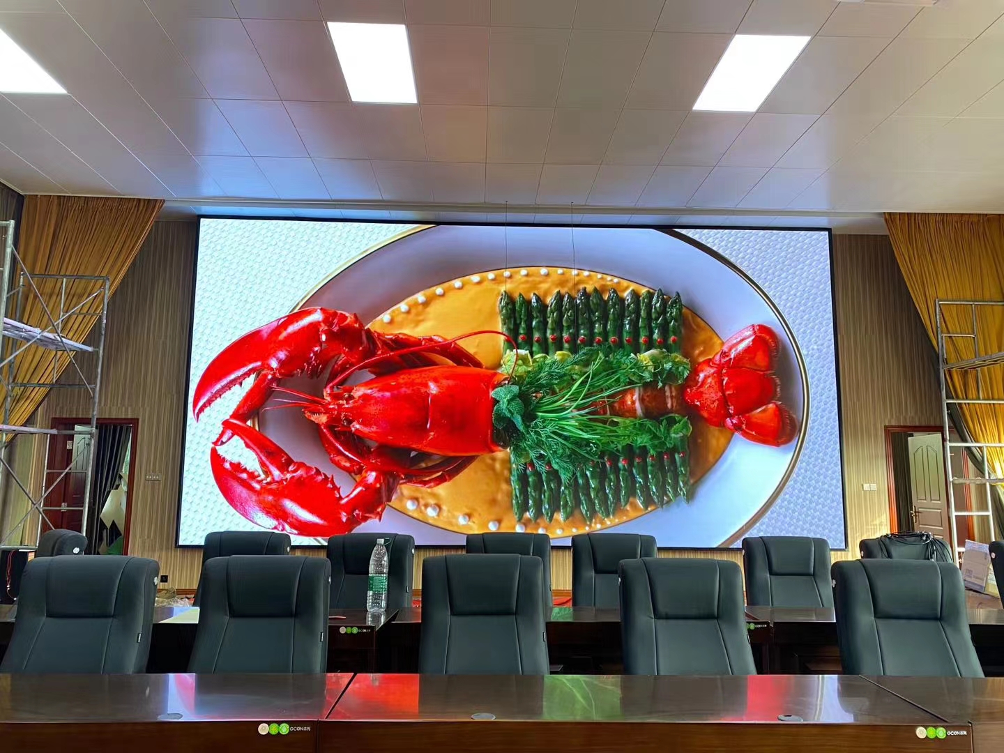 P2 indoor full-color surface mount unit board module large board 320*160 high brush display screen general brush customization