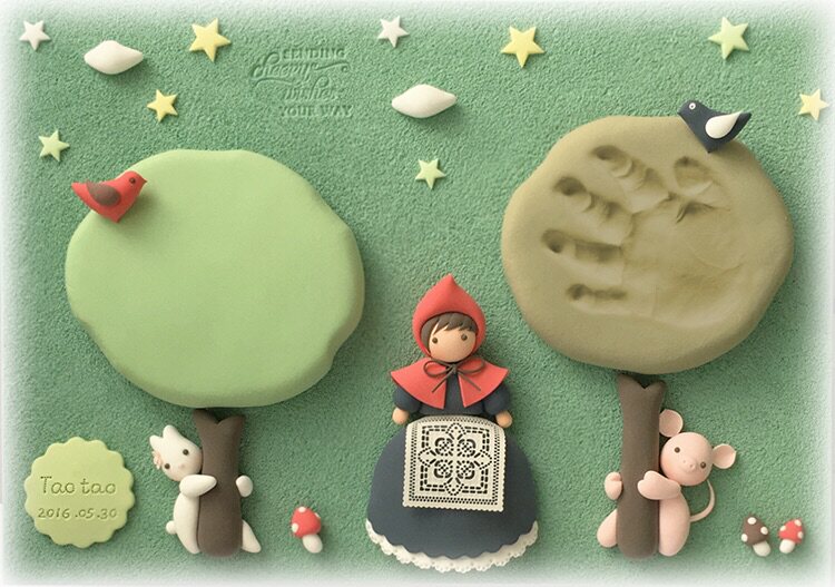 Pure handmade baby print♥baby full moon 100 days hand print mud foot print clay♥fairytale small red cap♥photo frame custom