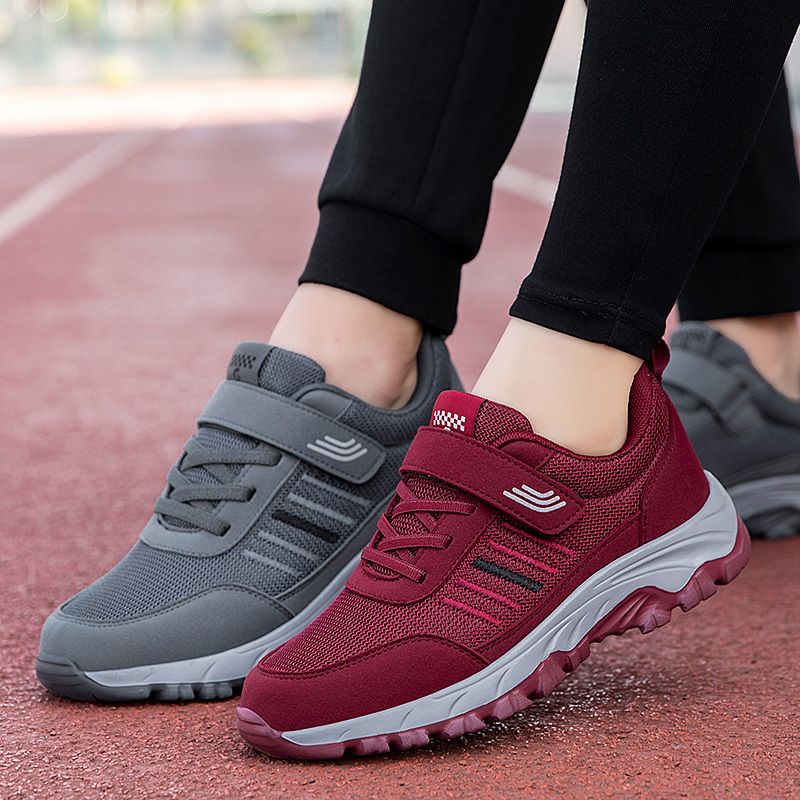 Footlight Health Elderly Shoes for Women, Summer Non-Slip Soft Sole, Middle-Aged and Elderly Sports Walking Casual Comfortable Mom Shoes Dad Shoes