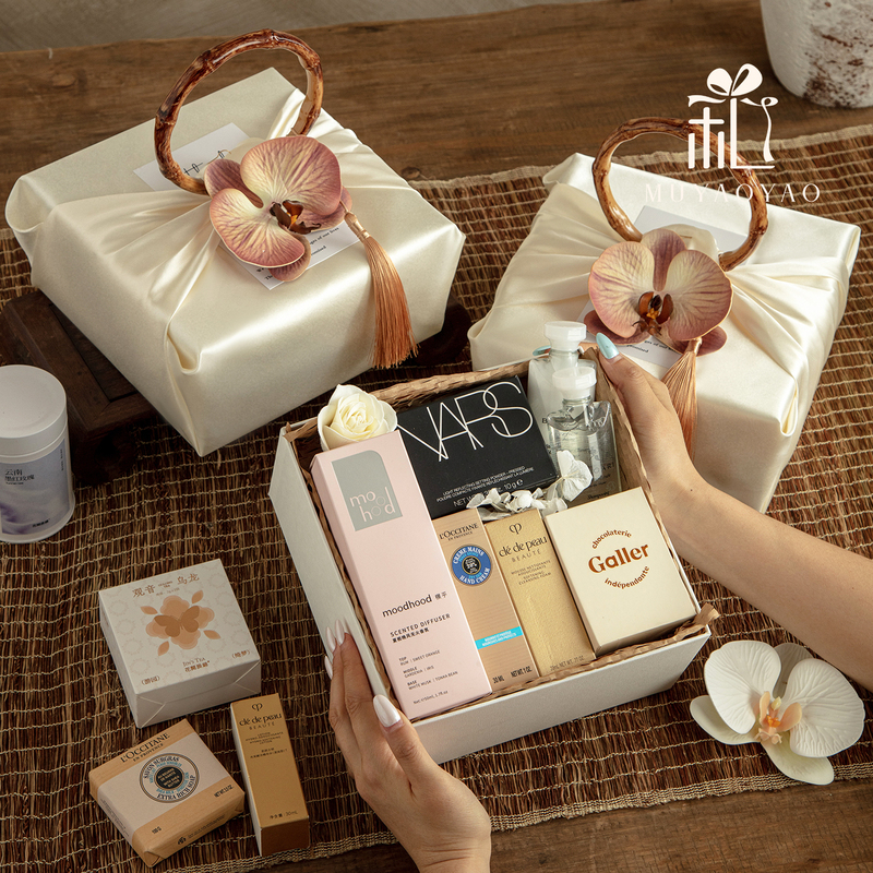 Souvenirs for Female Bridesmaids, Wedding Gifts for Besties and Sister Groups, Practical, High-End, Exquisite Hand-Held Gift Boxes, Empty Boxes