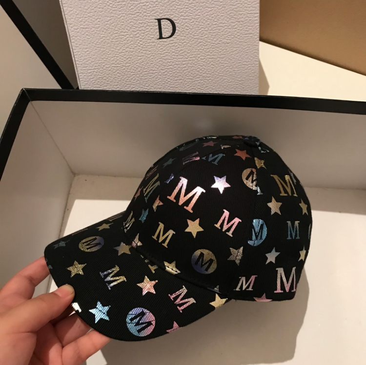 New Japanese graffiti letter baseball cap for women, versatile for both men and women, curved brim sun hat, casual and fashionable baseball cap detail image 5