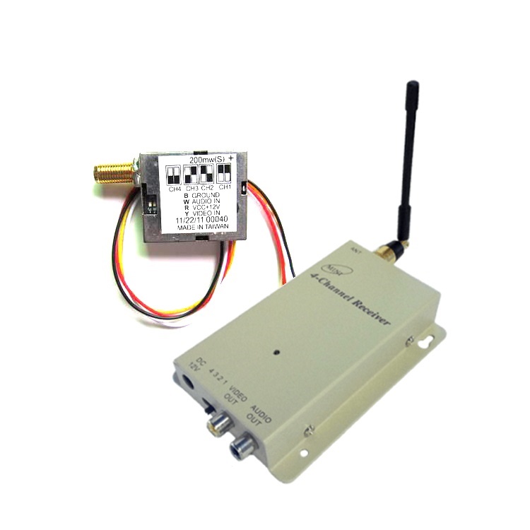 1 2G200mw Taiwan Baxter wireless audio and video transmitter audio and video transceiver module fpv aerial image transmission