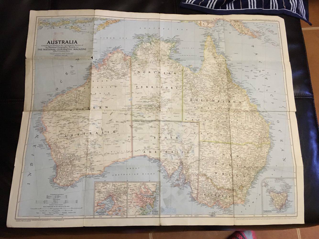 1948 Australia Map Forward Song and Dance Ensemble seals nostalgic collection of film and TV props