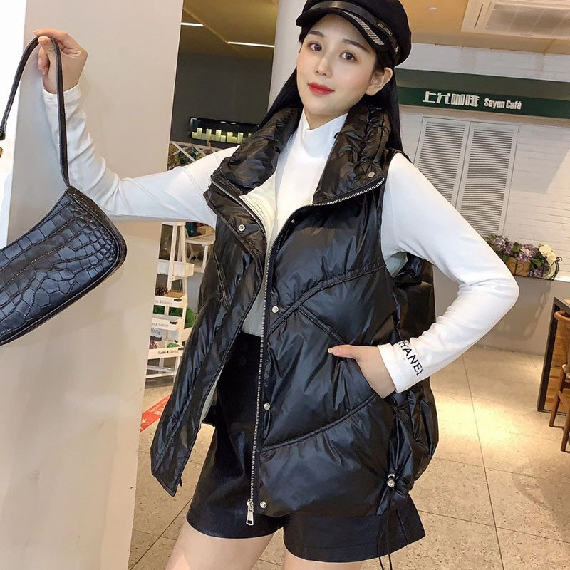 European station white down horse vest woman Korea Dongdai in the winter 2022 new fashion vest coat outfit wear