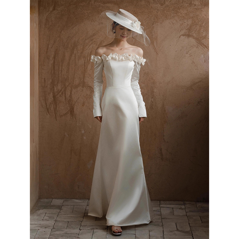 Vintage Light Wedding Dress for Women, Simple French-Style Off-Shoulder Long-Sleeve Reception Dress, Mermaid Gown for Marriage Registration and Going Out