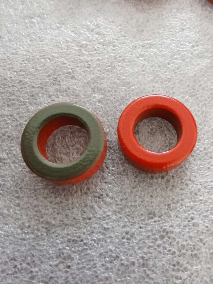 铁粉芯磁环T80-2  红灰环  尺寸：20mm-12mm-6mm KT80-2红灰磁环
