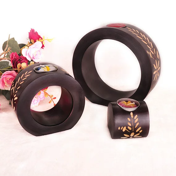 Thai Valley Bar Thai solid wood round candlestick Decorative ornaments Wooden Thai retro candlelight dinner candlestick