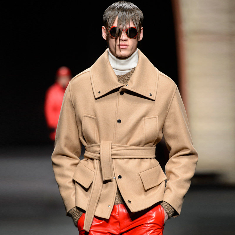 Men's Short Mao Cover Street Camel Fitting Winter New Products Big Brand Youth Cover with Single Row Wool Coat