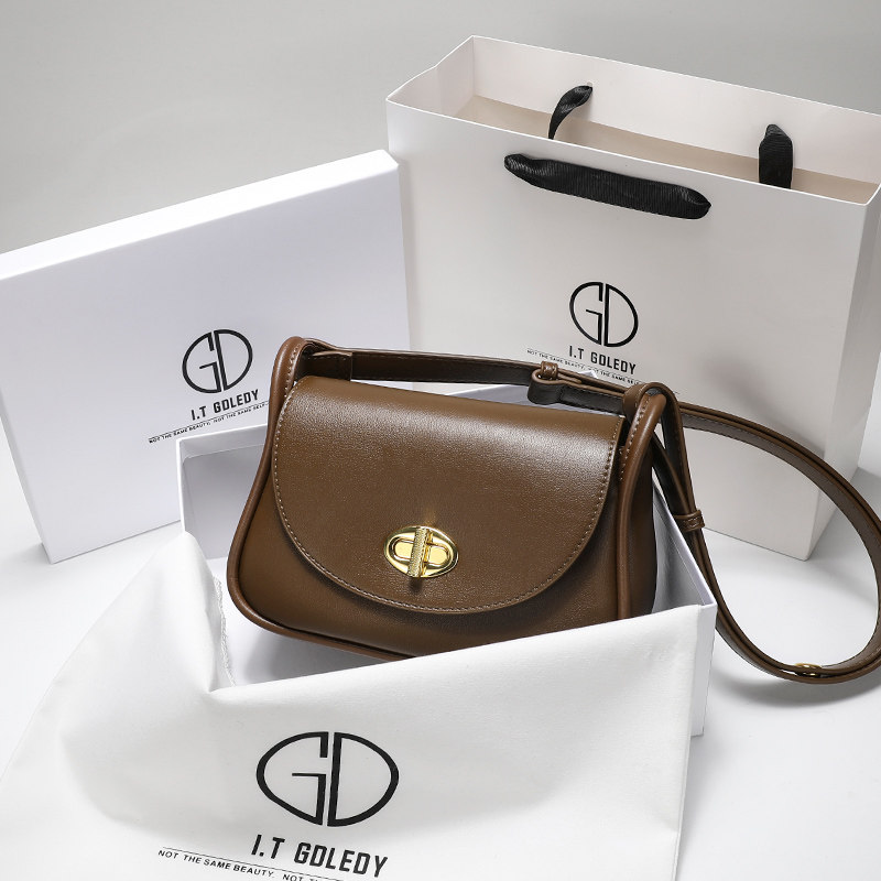 Shanghai Warehouse Spot Special Cabinet Guest for Withdrawal Cabinet Ottles Genuine Leather Women Bag 2021 New Fashion Single Shoulder Inclined Satchel Bag