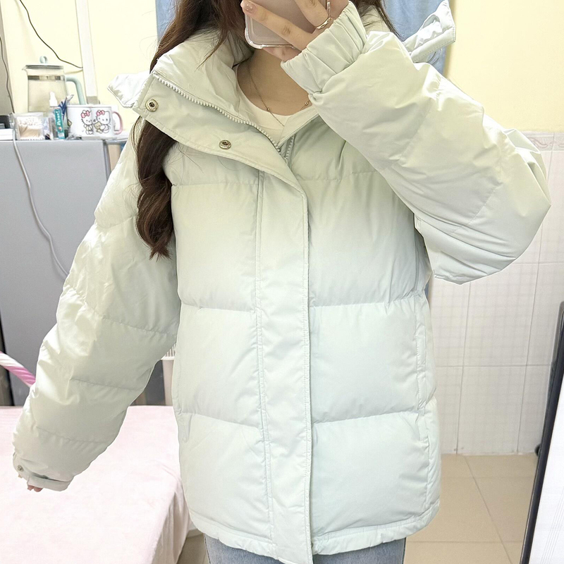 Milk Green Short down Jacket for Women, 2026 Winter New Style, Hooded Couple's Thickened Jacket for Petite Figures Milk Green Short down Jacket for Women, 2026 Winter New Style, Hooded Couple's Thickened Jacket for Petite Figures