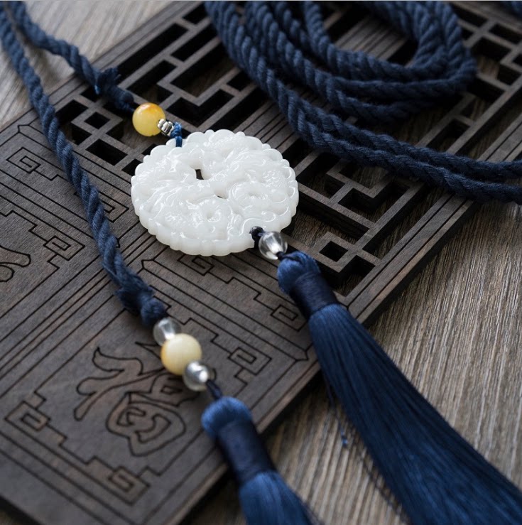 Palace tapeway Chinese wind white jade pendant round collar gown accessories Handwear accessories Accessories Belt Jade Peu Ancient dress Waist Rope Flow Su Long version