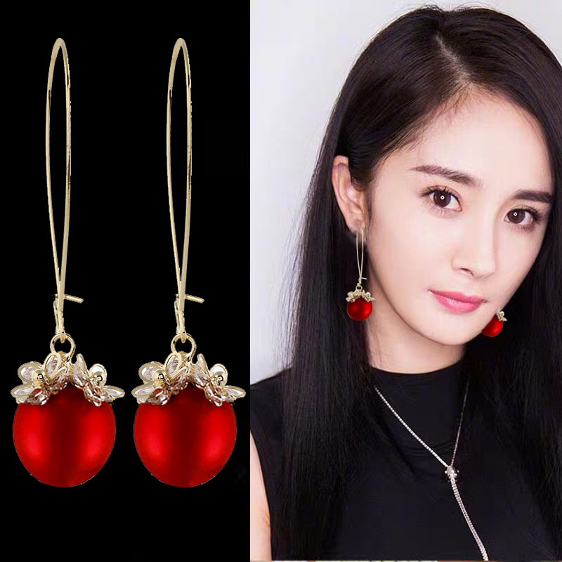2020 new large ear hoop pearl ball earrings with diamonds show thin and long version of tassel pendant personality all-match net red earrings
