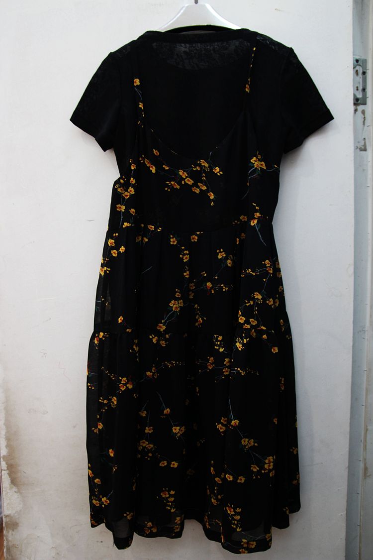 2018 Mùa Hè Mới Nước Tình Yêu Truy Cập Chính Hãng Ngắn Tay Áo Top Dress S86105I803 váy hoa cúc