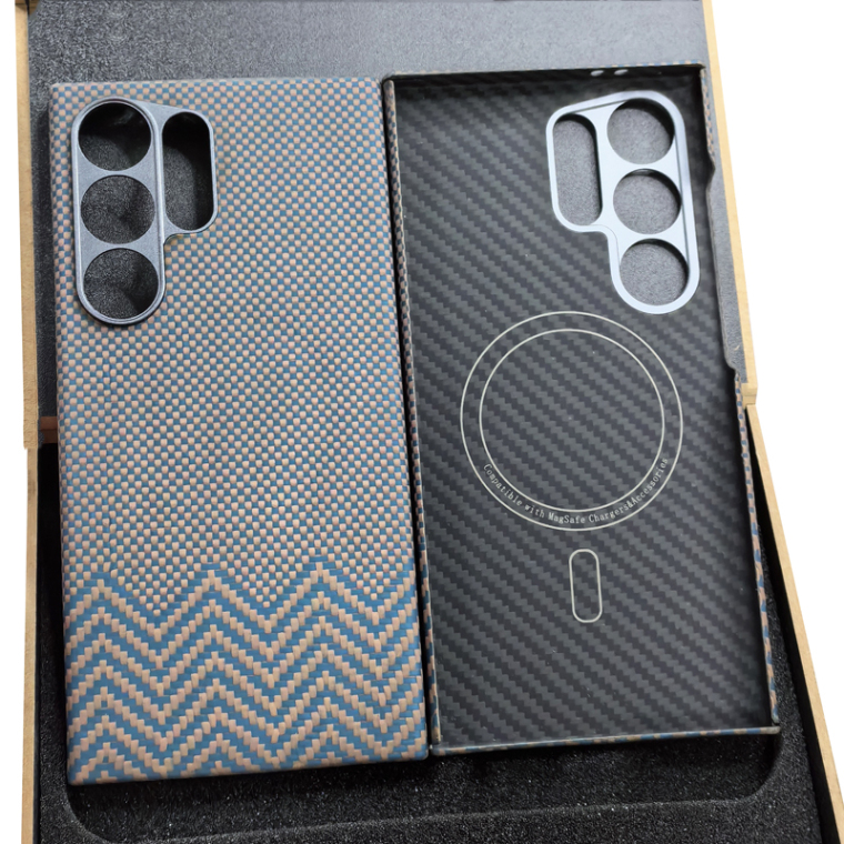 Carbon Fiber MagSafe Kickstand Metal – S25, S24, S23 Samsung Phone Case