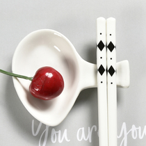 Personality creative black and white ceramic chopsticks Household bone China Light luxury Nordic shaking net red tableware ins Environmental protection Kuaizi