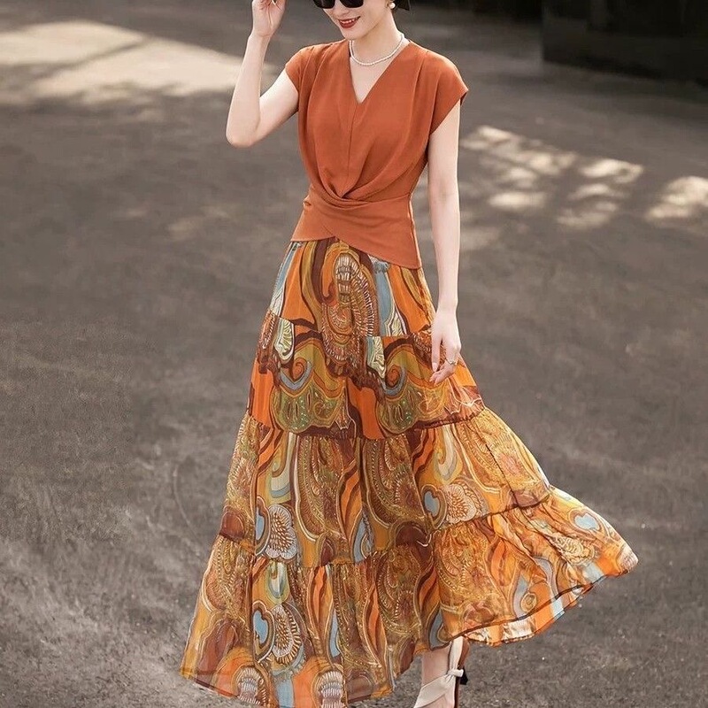 Summer Elegant Short-Sleeved Fashionable Versatile Suit, Light Mature Style Waist-Cinching Top with Printed Flared Skirt Two-Piece Set Summer Elegant Short-Sleeved Fashionable Versatile Suit, Light Mature Style Waist-Cinching Top with Printed Flared Skirt Two-Piece Set