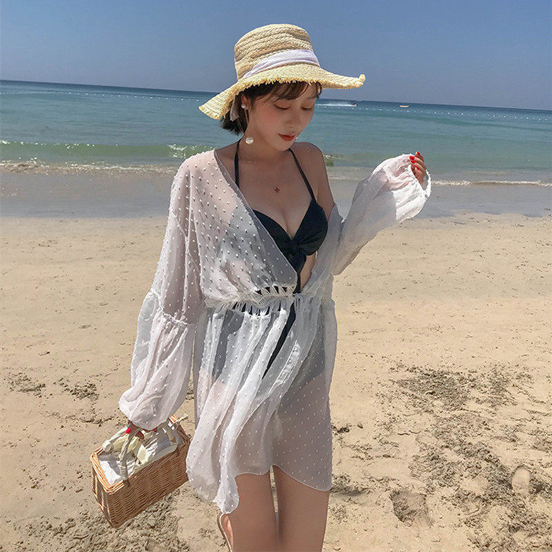 Beach jacket blouse seaside vacation sexy lace cutout thin cardigan swimsuit outer skirt loose thin thin sunscreen