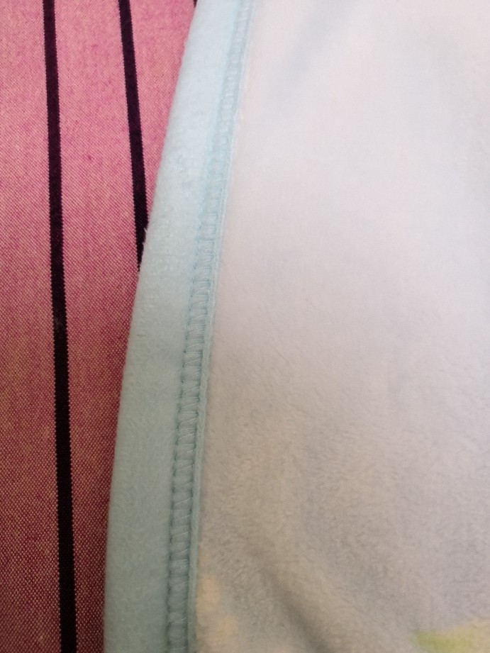 水星家纺 摩登KT法兰绒毛毯!