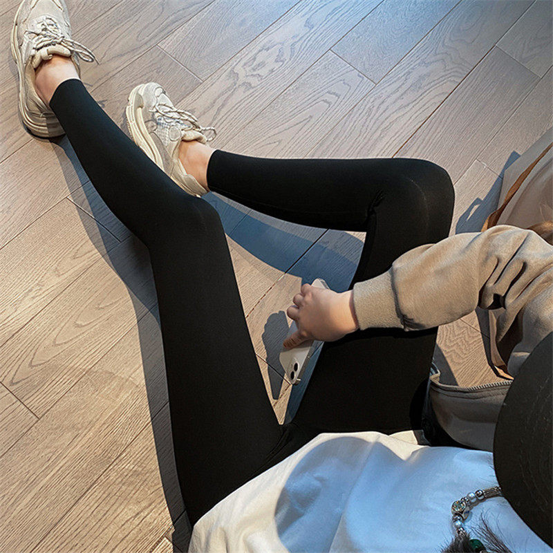 Spring and summer seamless Japanese barbie pants yoga shark nine points tight outer wear pressure thin bottoming women's shorts