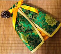 Statue of the Buddha The statue of the statue of the Buddha the Buddhas clothing and the cape of the Buddha the home is dedicated to the Bodhisattva Guanyin financial god.