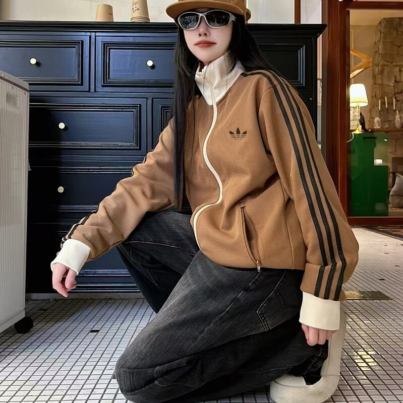 Authentic Outlet Clothing | Big Brand Discounts | Classic Casual Jacket with Three Stripes and Color Block Design for Couples