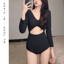 Korean new black one-piece swimsuit womens long sleeve sunscreen beach hot spring vacation belly thin conservative student swimsuit