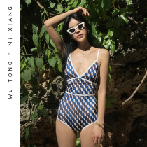 South Korean printed INS one-piece swimsuit woman covered with slim open back beach seaside spa holiday V collar swimsuit woman