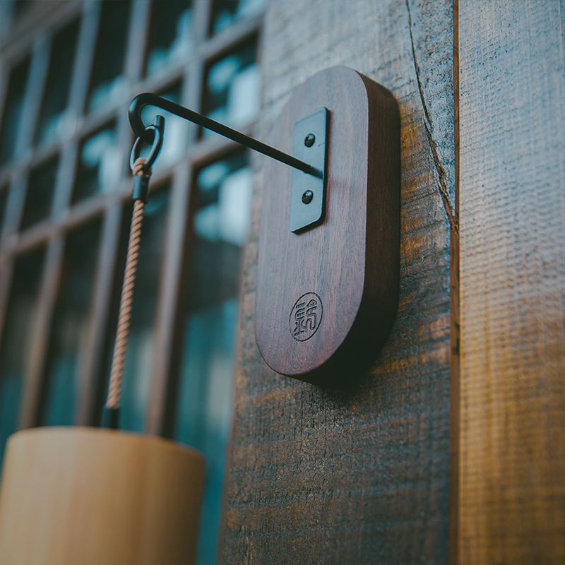 Wind Chime Wall Hanger Creative Japanese Style Solid Wood Walnut Entrance Hook Vintage Wall Hanger