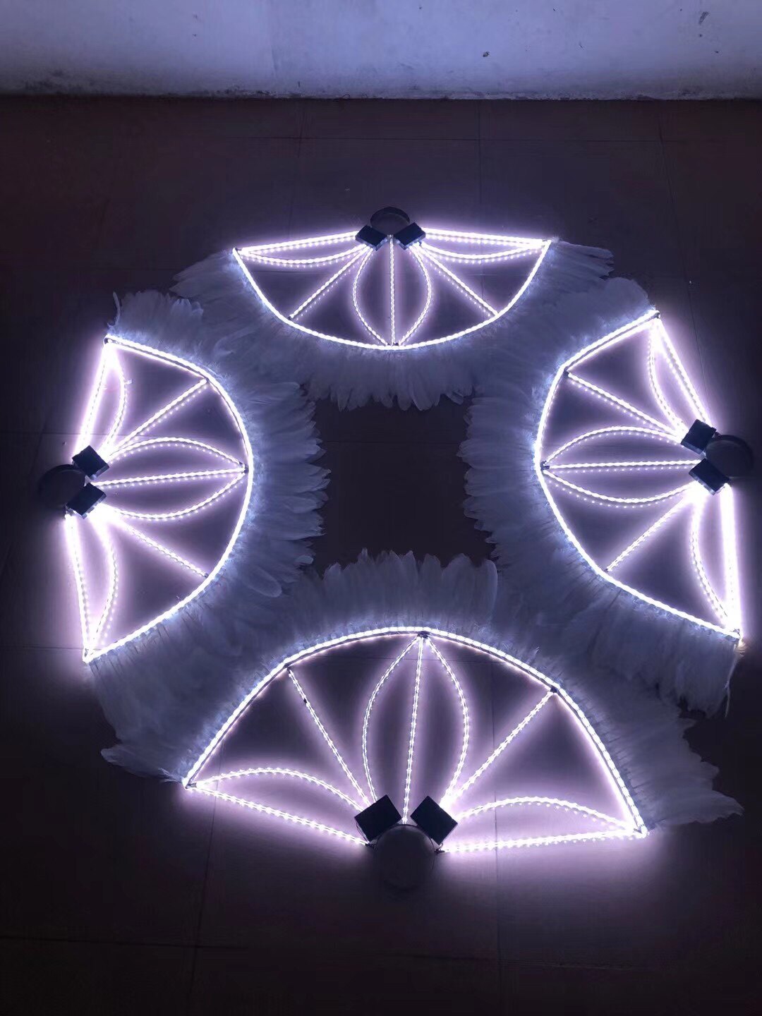 TT high-end nightclub bar singer djds dance team gogo hollowed-out feather fan Led fan performance props