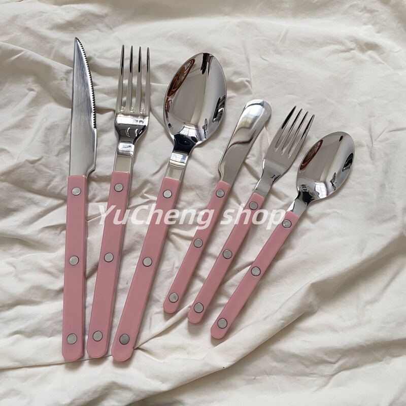 French Bistro Pink High-Grade Stainless Steel Western Tableware Steak Knife, Fork and Spoon Set French Bistro Pink High-Grade Stainless Steel Western Tableware Steak Knife, Fork and Spoon Set